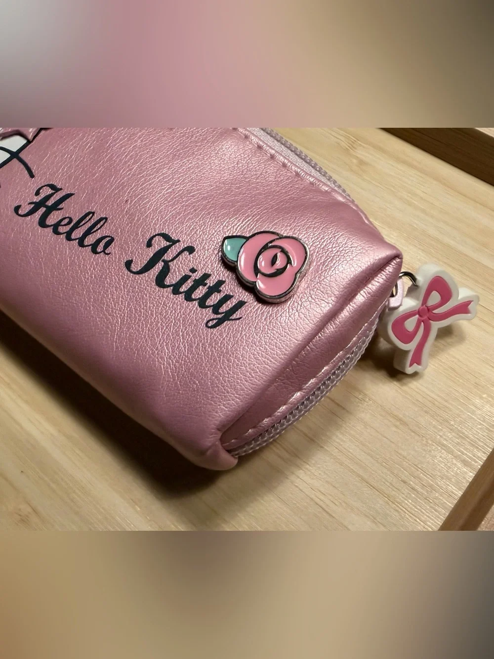 Hello Kitty use accessories